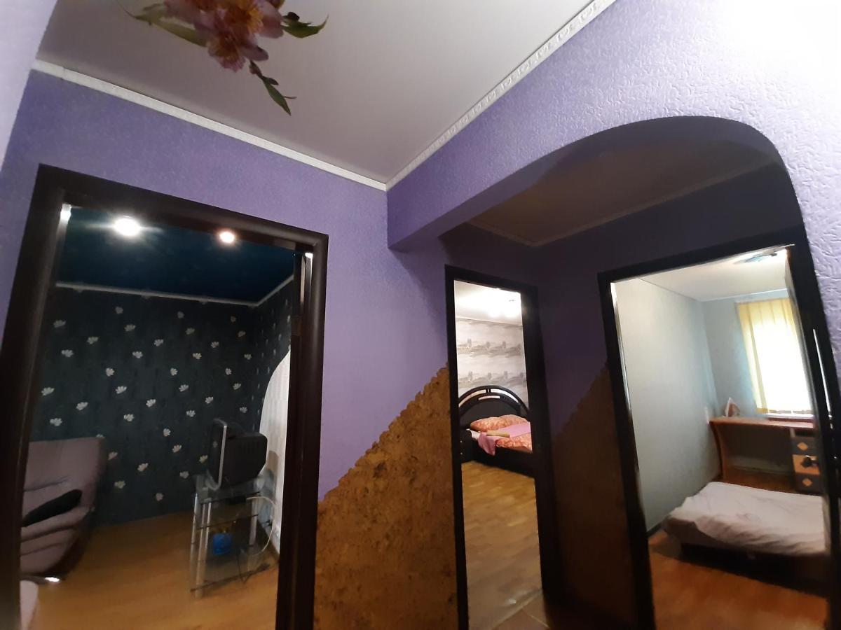 Apartment трёхкомнатные Kryvyi Rih